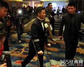 吴京娱乐八卦每日爆料,揭秘动作巨星背后的故事与幕后花絮  第2张